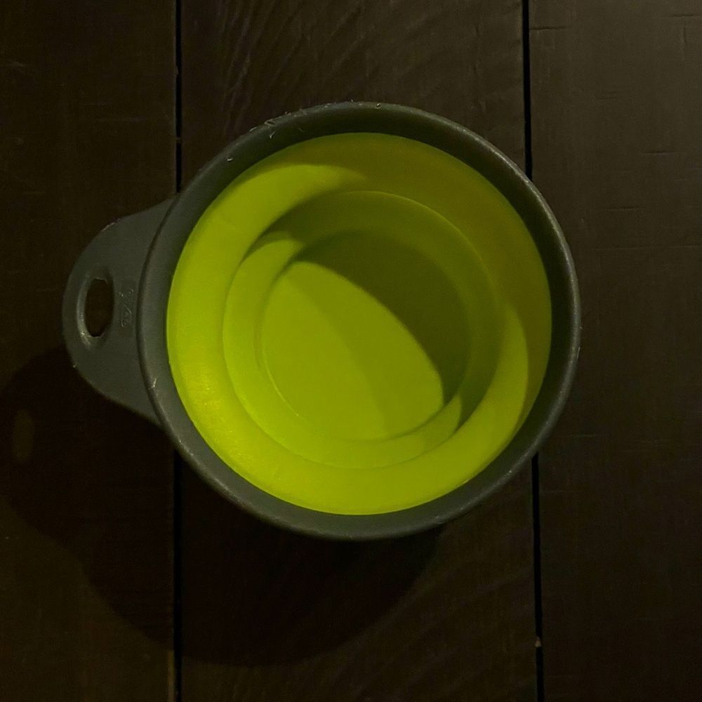 Small Pet, Collapsible, Green & Gray, Water/Food Dish. 4.5 in. x 1.75 in.